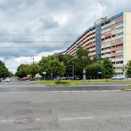 Daire Przymorze 2-bedroom By Bookinghost *