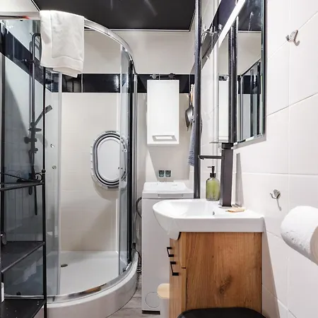 Апартаменты Przymorze 2-bedroom By Bookinghost Гданьск