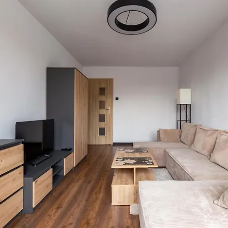 Przymorze 2-bedroom By Bookinghost *