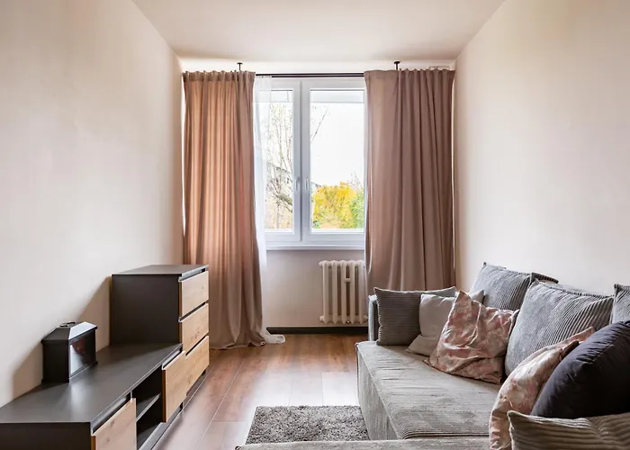 Przymorze 2-bedroom By Bookinghost *