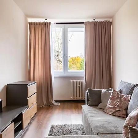 Przymorze 2-bedroom By Bookinghost *